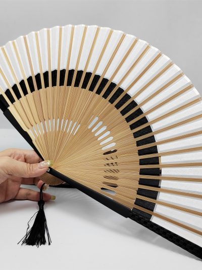 Black and white bamboo folding fan